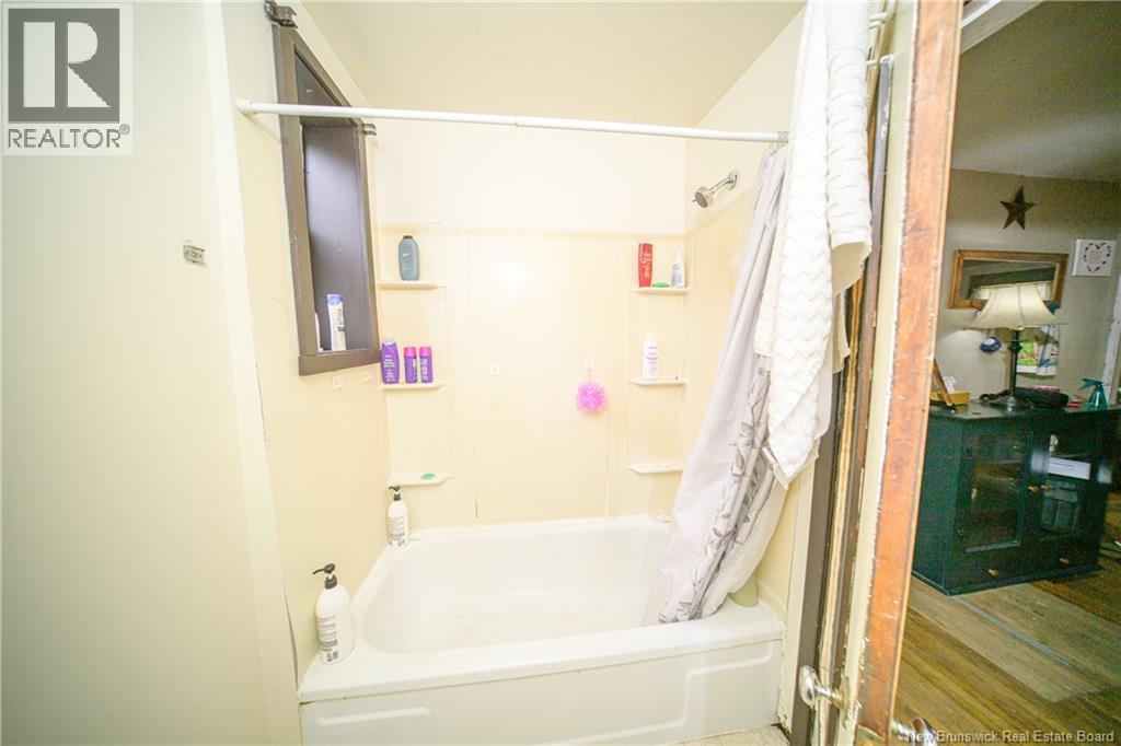 527 Main Street, Doaktown, New Brunswick E9C 1W9 - Photo 11 - NB126042