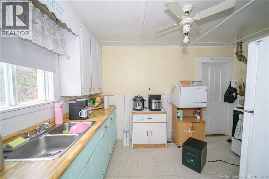 527 Main Street, Doaktown, New Brunswick E9C 1W9 - Photo 8 - NB126042
