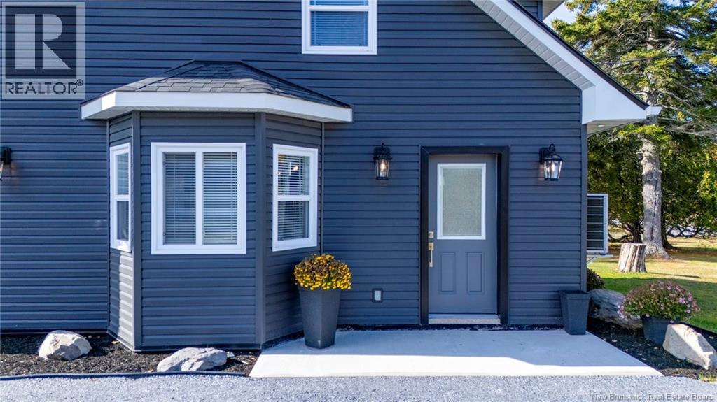 2398 Loch Lomond Road, Saint John, New Brunswick  E2N 1A4 - Photo 3 - NB128327