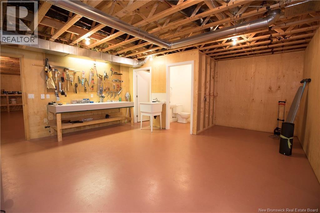 4 Bohnsack Street, Island View, New Brunswick  E3E 1A3 - Photo 41 - NB127324