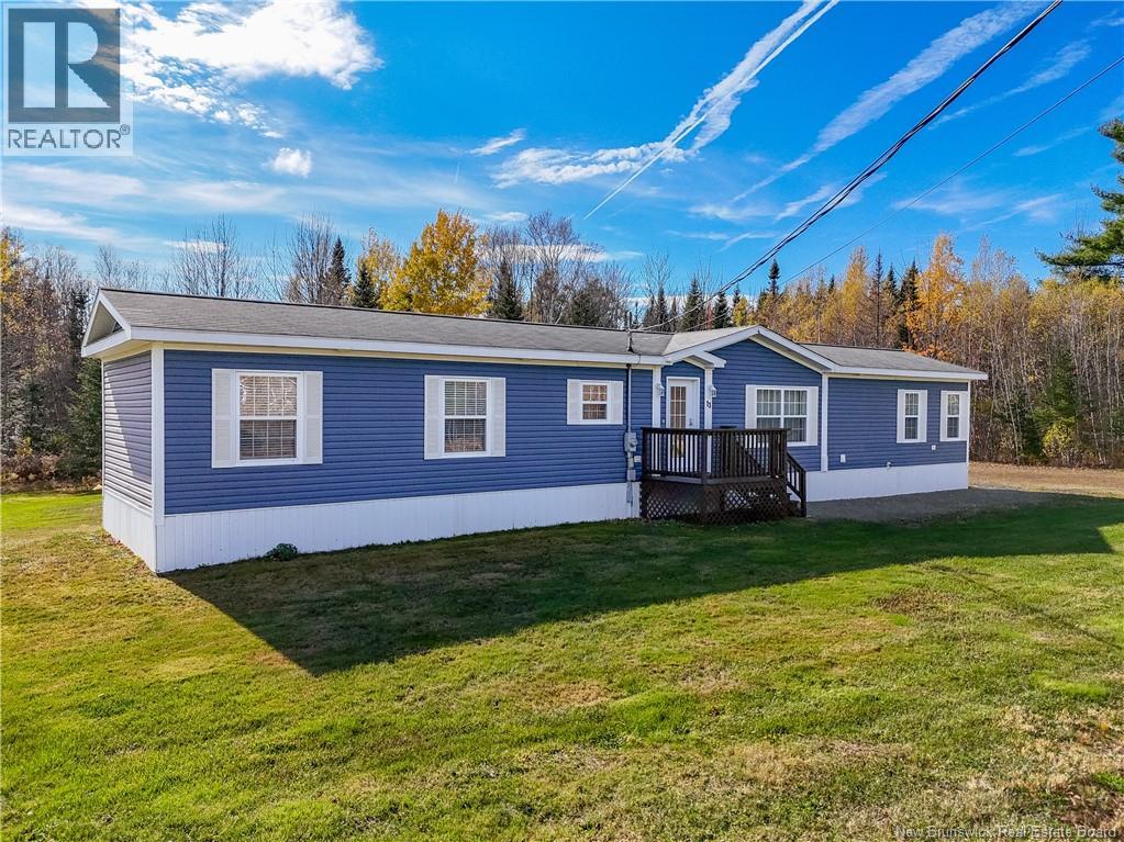 13 Hailey Court, Hanwell, New Brunswick  E6K 0B2 - Photo 2 - NB129006