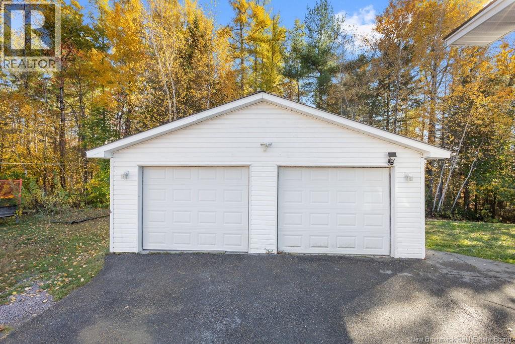 12 Springvale Avenue, Chatham, New Brunswick  E1N 1Z6 - Photo 7 - NB128750