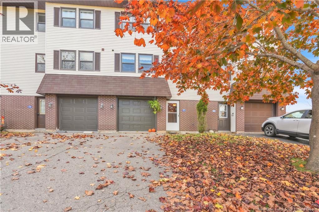 21 Hillsview Crescent, Rothesay, New Brunswick