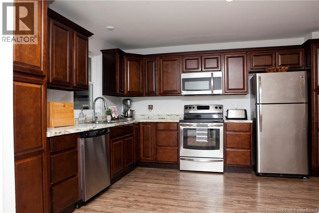 76 Beardsley Road, Woodstock, New Brunswick  E7M 4V5 - Photo 10 - NB129221