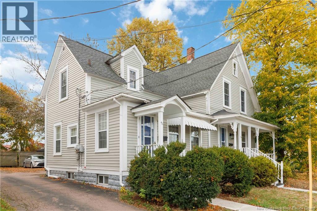 42-44 Edward, Moncton, New Brunswick  E1A 3Y7 - Photo 2 - NB129165