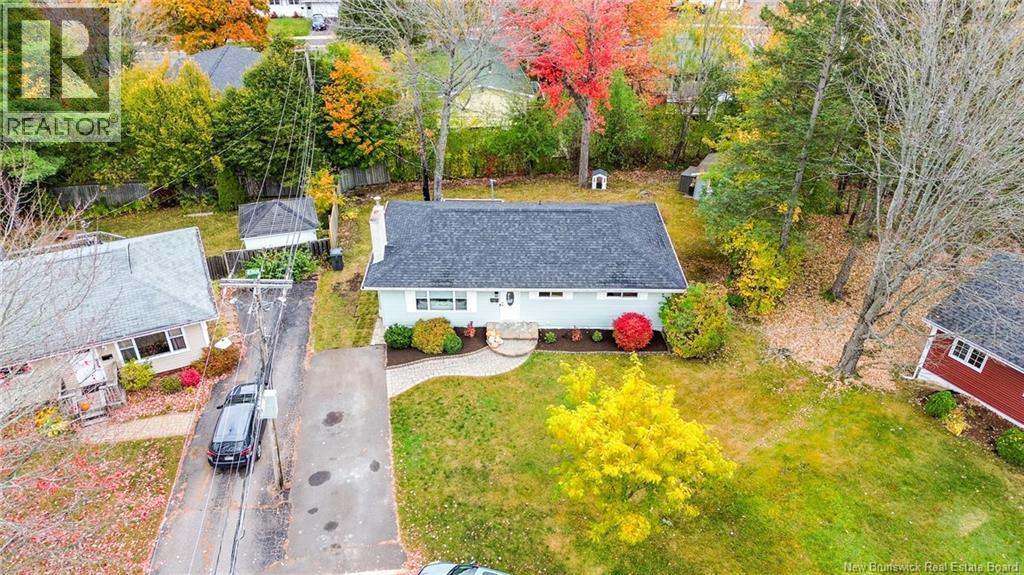 69 Manchester Court, Fredericton, New Brunswick  E3B 4P2 - Photo 2 - NB129184