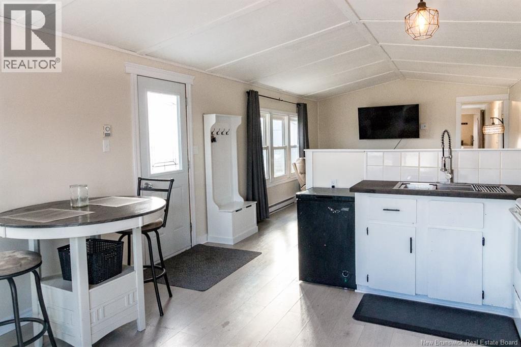 10 Nouwens Drive, Saint John, New Brunswick E2M 1P1 - Photo 5 - NB129131