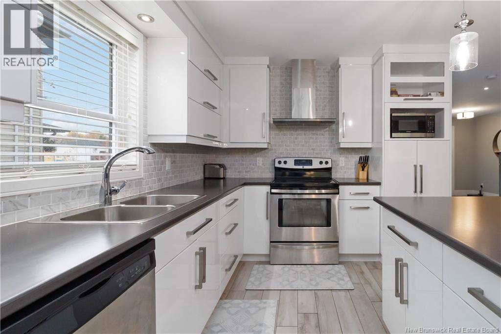 78 Francfort Crescent, Moncton, New Brunswick  E1G 5W6 - Photo 12 - NB129154