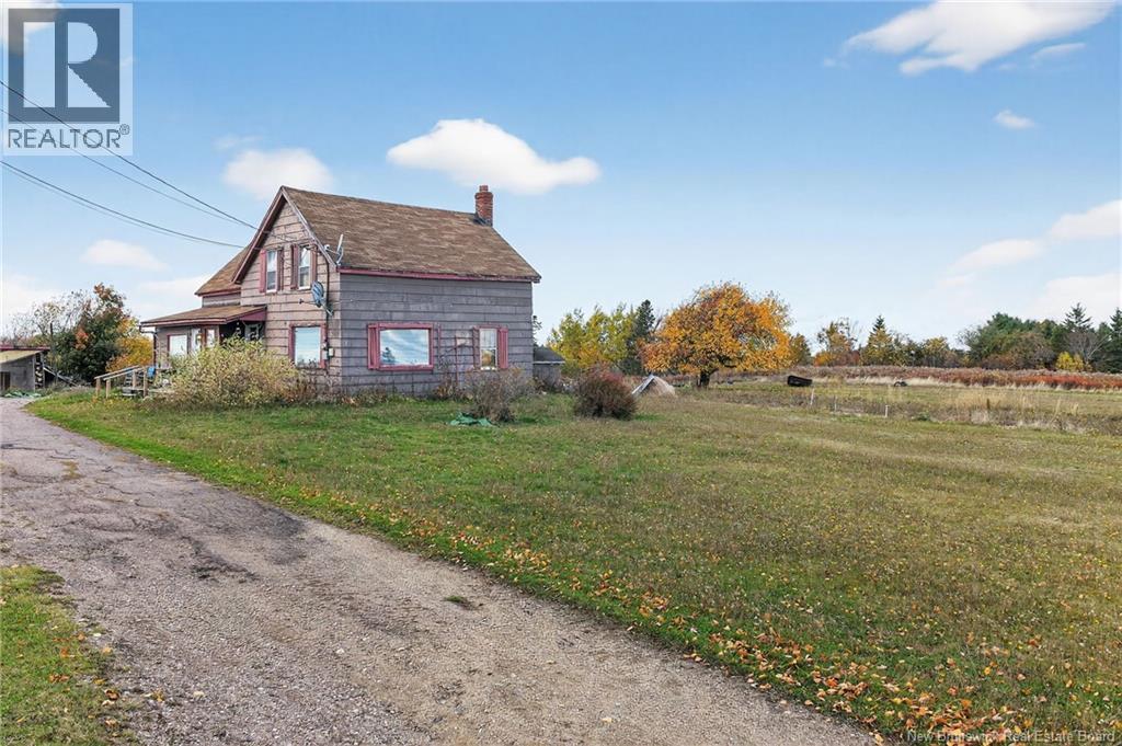 248 Memramcook Road, Memramcook, New Brunswick E4K 1N9 - Photo 3 - NB129309