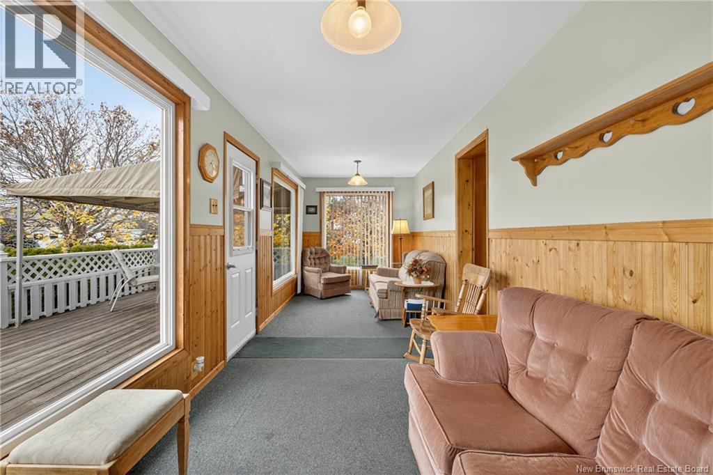 10 Basin Street, Bathurst, New Brunswick E2A 6N2 - Photo 2 - NB129256