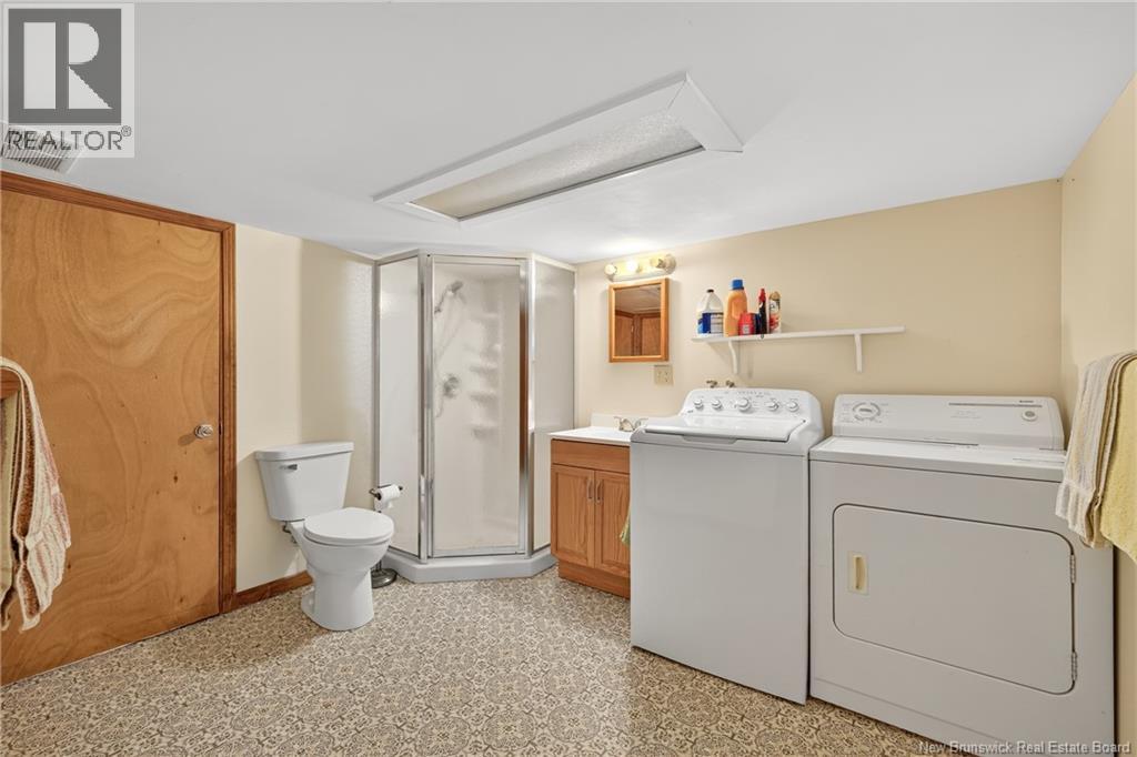 10 Basin Street, Bathurst, New Brunswick E2A 6N2 - Photo 34 - NB129256