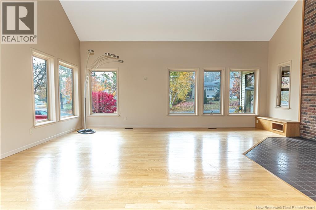 69 Pugsley Street, Fredericton, New Brunswick  E3B 6J2 - Photo 18 - NB129229