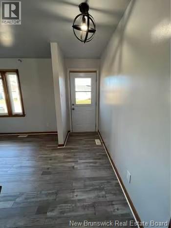 40 Coronation Drive, Moncton, New Brunswick E1E 2X1 - Photo 2 - NB129254