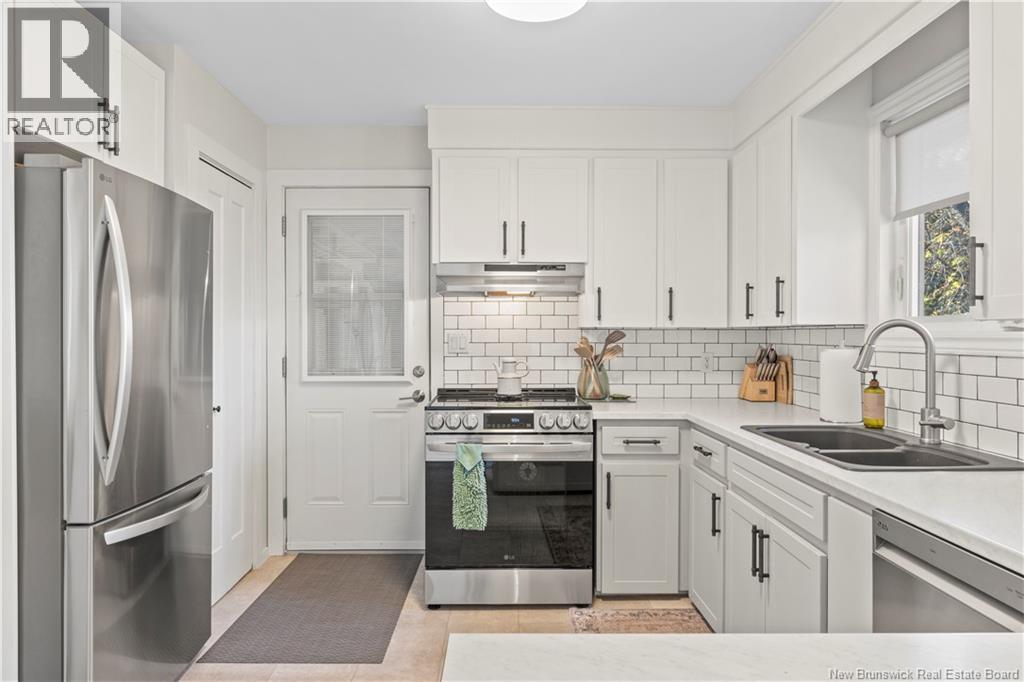 601 Charline Avenue, Dieppe, New Brunswick  E1A 1C7 - Photo 10 - NB129235
