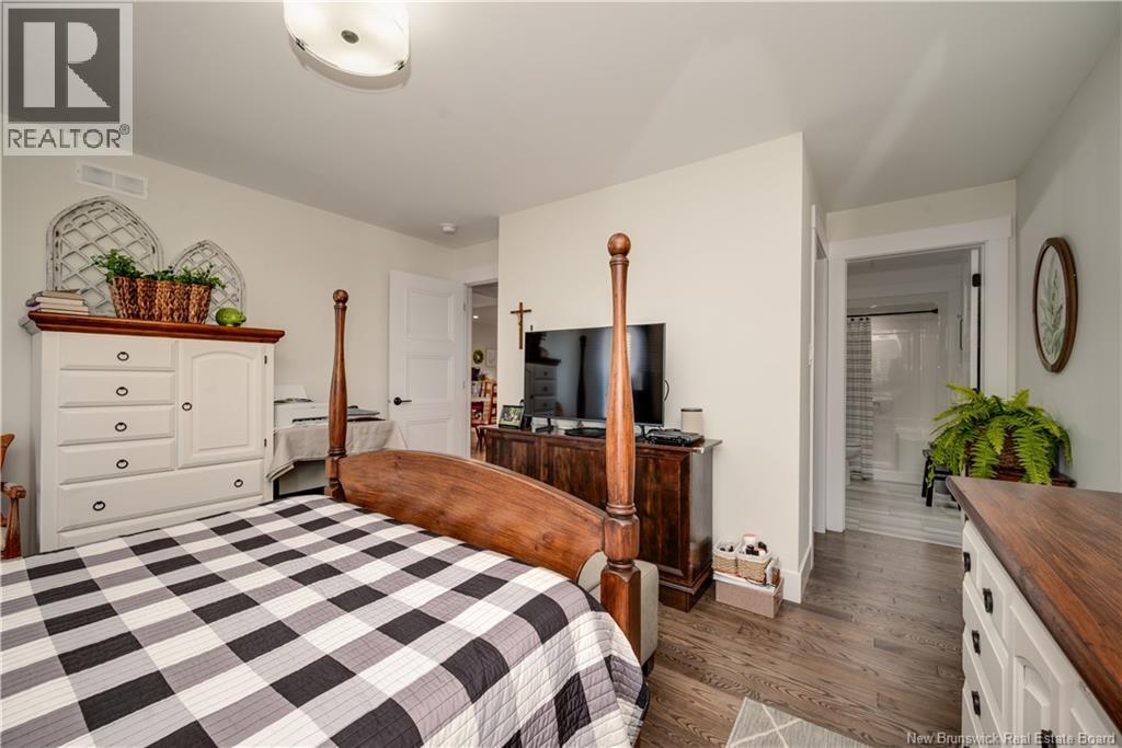 52 Auberry Street, Moncton, New Brunswick  E1G 5V2 - Photo 29 - NB128820