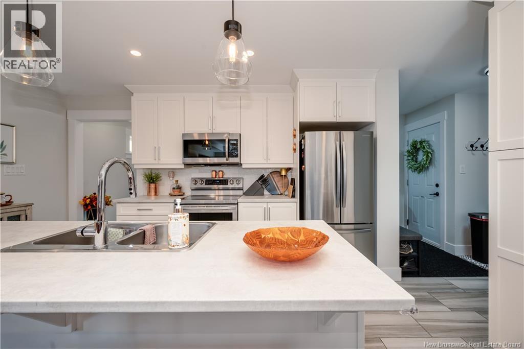 52 Auberry Street, Moncton, New Brunswick  E1G 5V2 - Photo 5 - NB128820