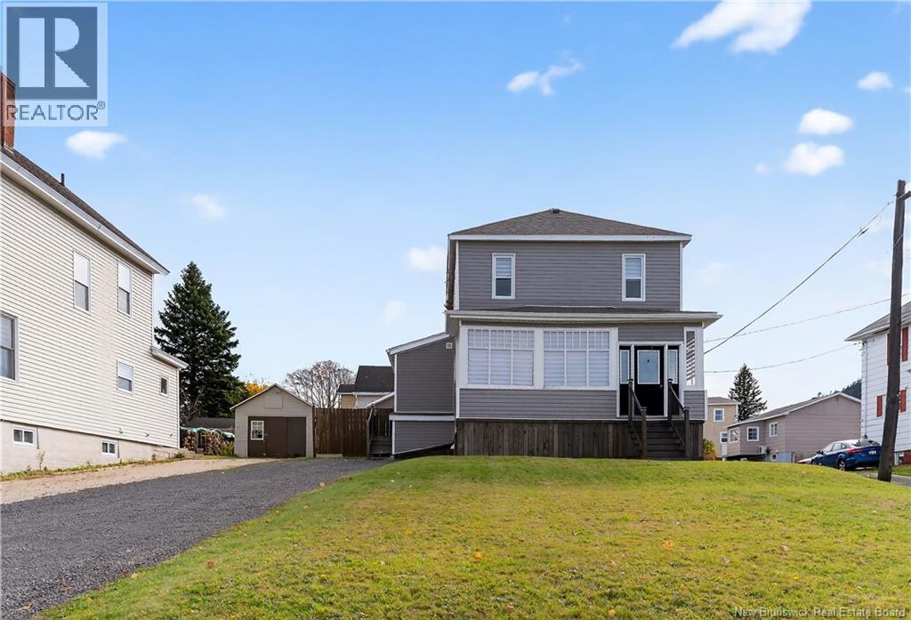 16 Duke Street, Campbellton, New Brunswick