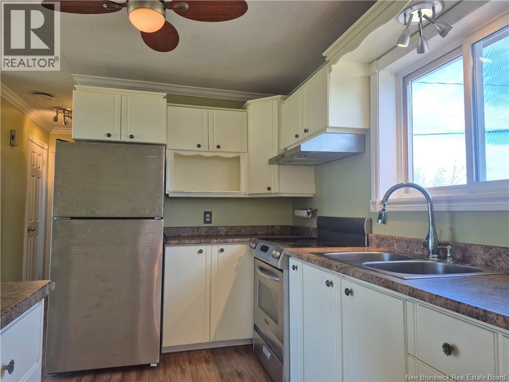 1043 Route 134, Petit-Rocher-Sud, New Brunswick  E8J 1B8 - Photo 5 - NB129273