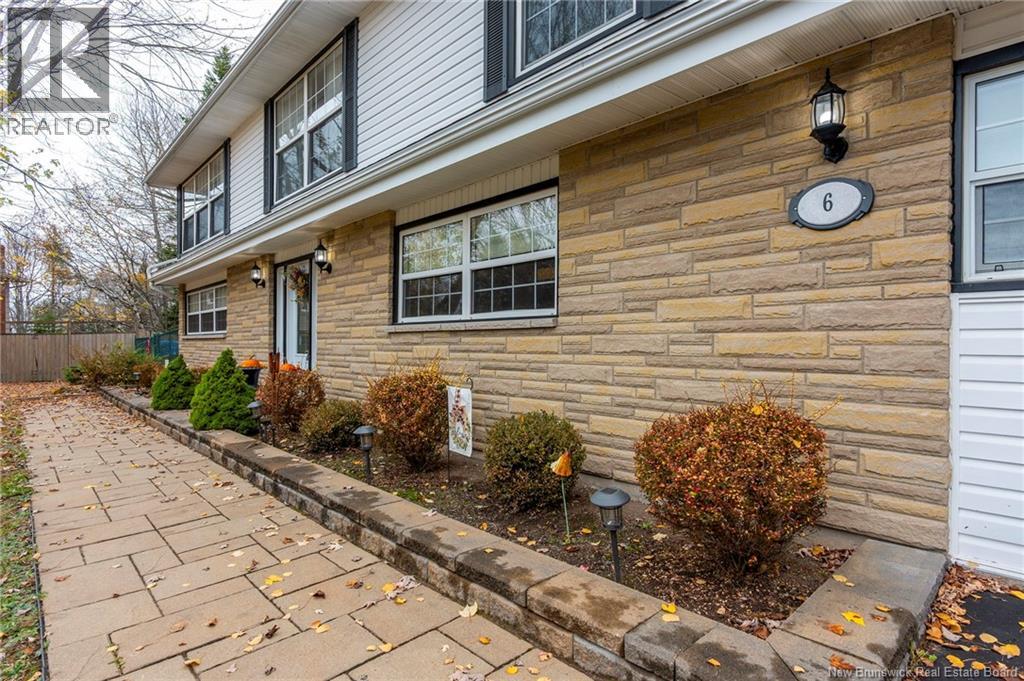 6 Lori Court, Saint John, New Brunswick  E2E 2J5 - Photo 3 - NB129344