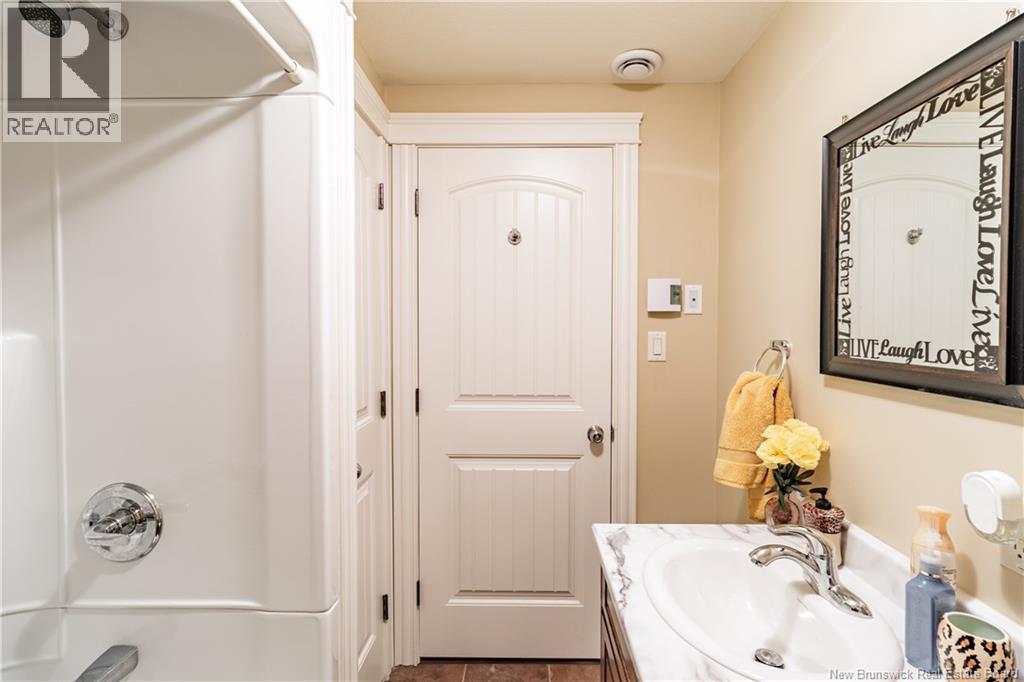 99 Ridgeline Crescent, Hanwell, New Brunswick  E3C 0E9 - Photo 29 - NB129285
