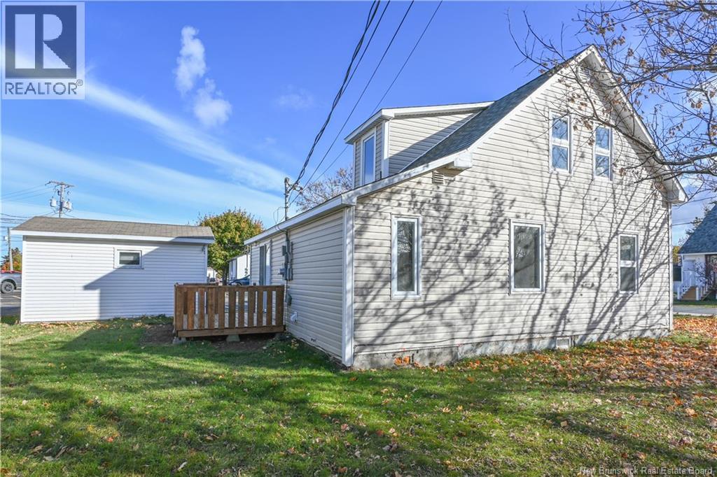 135 Degrâce Street, Shippagan, New Brunswick  E8S 1H3 - Photo 5 - NB129379