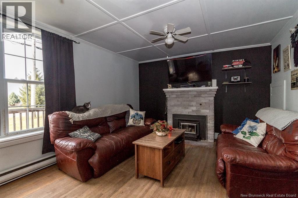 28 Bridge Street, Apohaqui, New Brunswick  E5P 3M5 - Photo 7 - NB129380