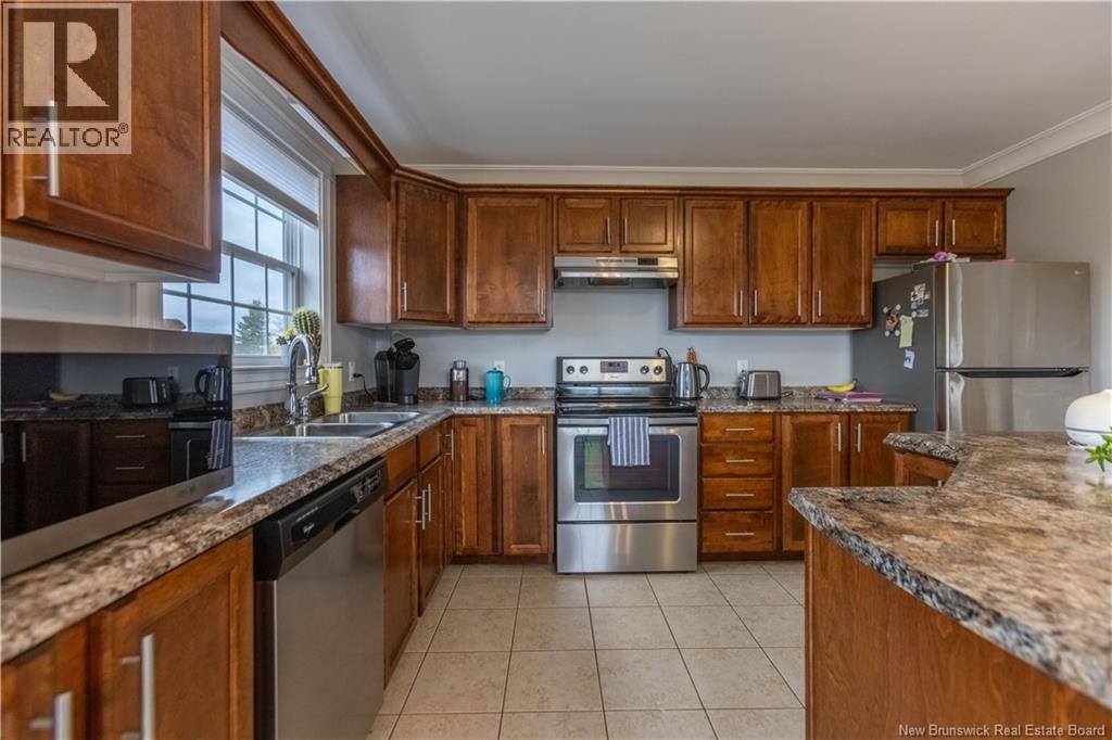 34 Ridgewood Drive, Sackville, New Brunswick  E4L 4T5 - Photo 5 - NB129338