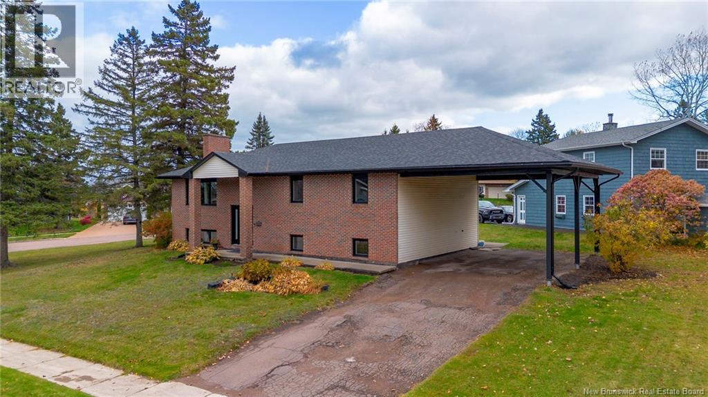 150 Glengrove Road, Moncton, New Brunswick  E1A 5X3 - Photo 2 - NB129387