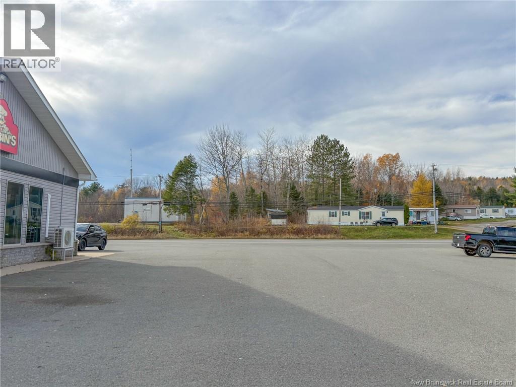 455 Route 105, Nackawic, New Brunswick  E6G 1T9 - Photo 49 - NB129204