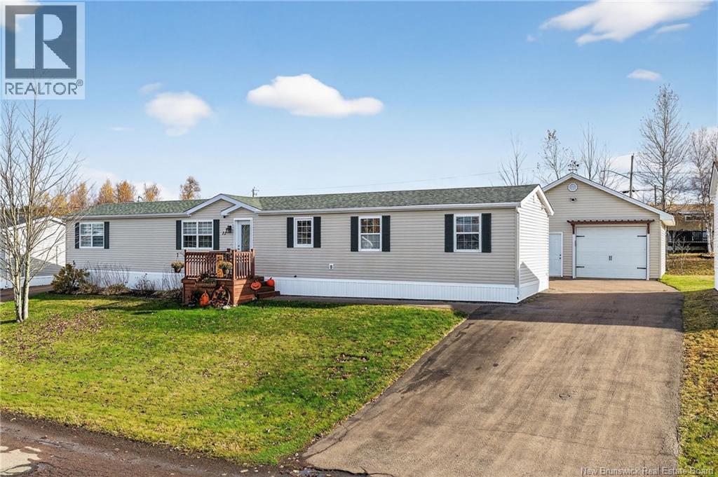 22 Restigouche, Dieppe, New Brunswick  E1A 7N1 - Photo 2 - NB129368