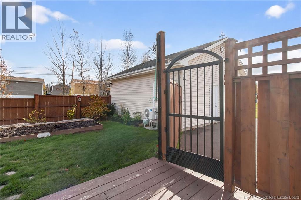 22 Restigouche, Dieppe, New Brunswick  E1A 7N1 - Photo 33 - NB129368