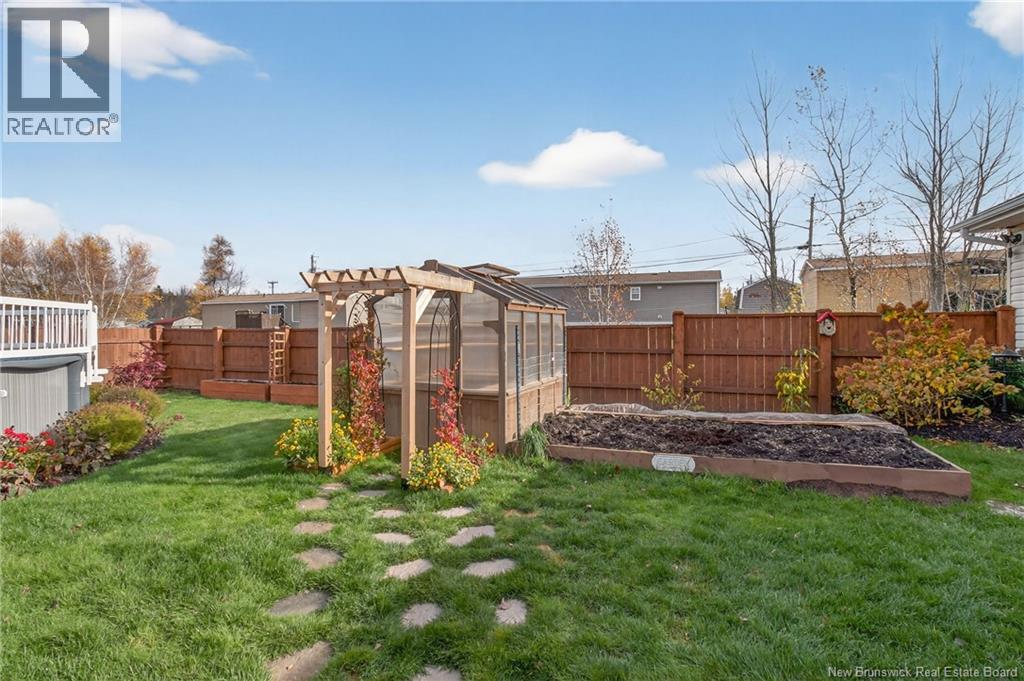 22 Restigouche, Dieppe, New Brunswick  E1A 7N1 - Photo 36 - NB129368