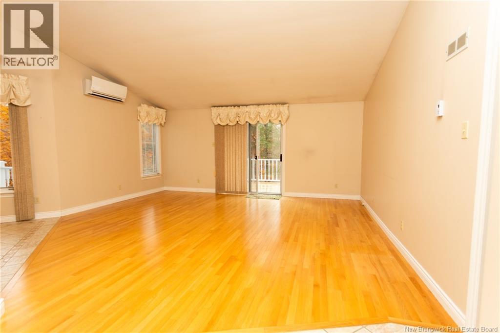 93 River Street, Fredericton, New Brunswick E3A 4L8 - Photo 17 - NB129428