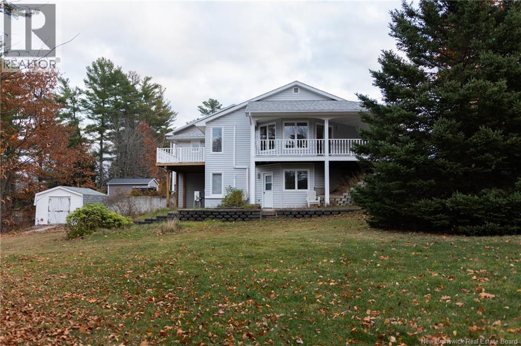 93 River Street, Fredericton, New Brunswick E3A 4L8 - Photo 2 - NB129428