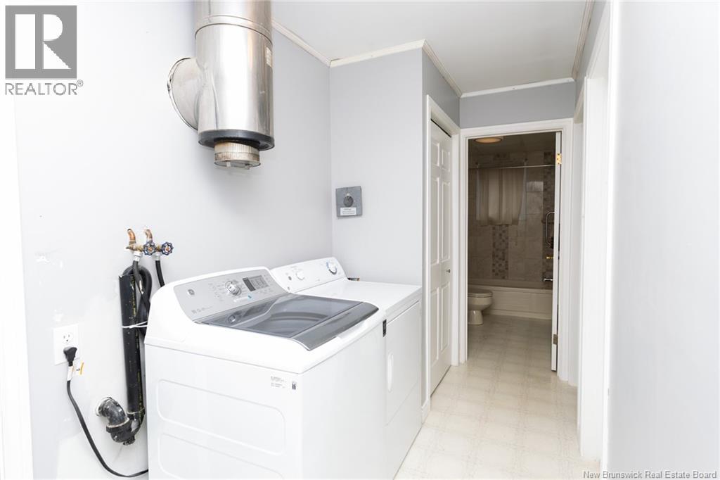 93 River Street, Fredericton, New Brunswick E3A 4L8 - Photo 36 - NB129428