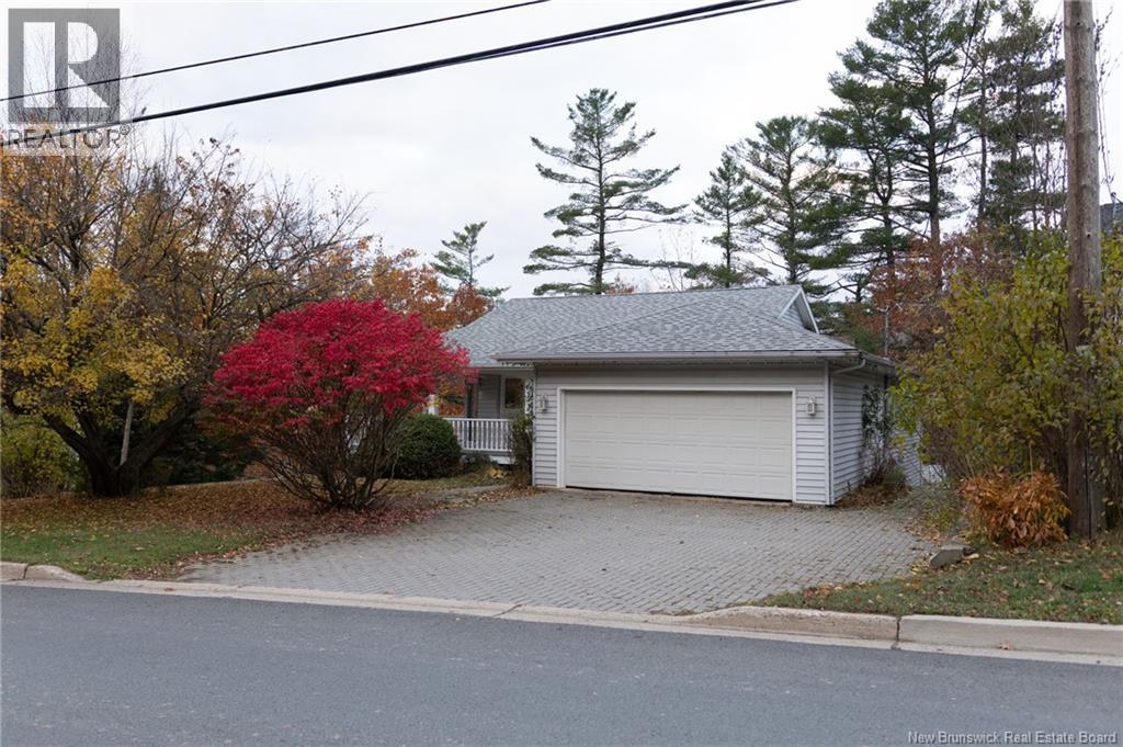 93 River Street, Fredericton, New Brunswick E3A 4L8 - Photo 4 - NB129428