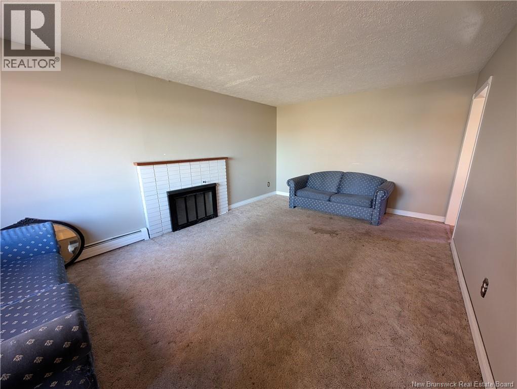 1105 Smith, Bathurst, New Brunswick  E2A 3V3 - Photo 12 - NB129414