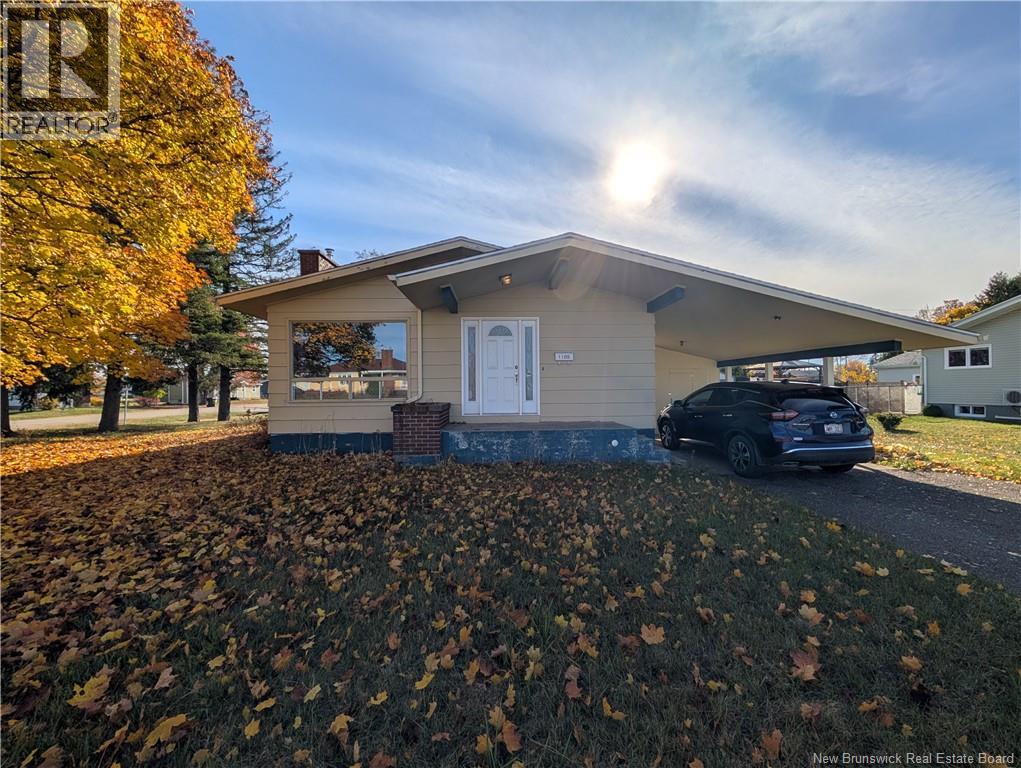 1105 Smith, Bathurst, New Brunswick  E2A 3V3 - Photo 2 - NB129414