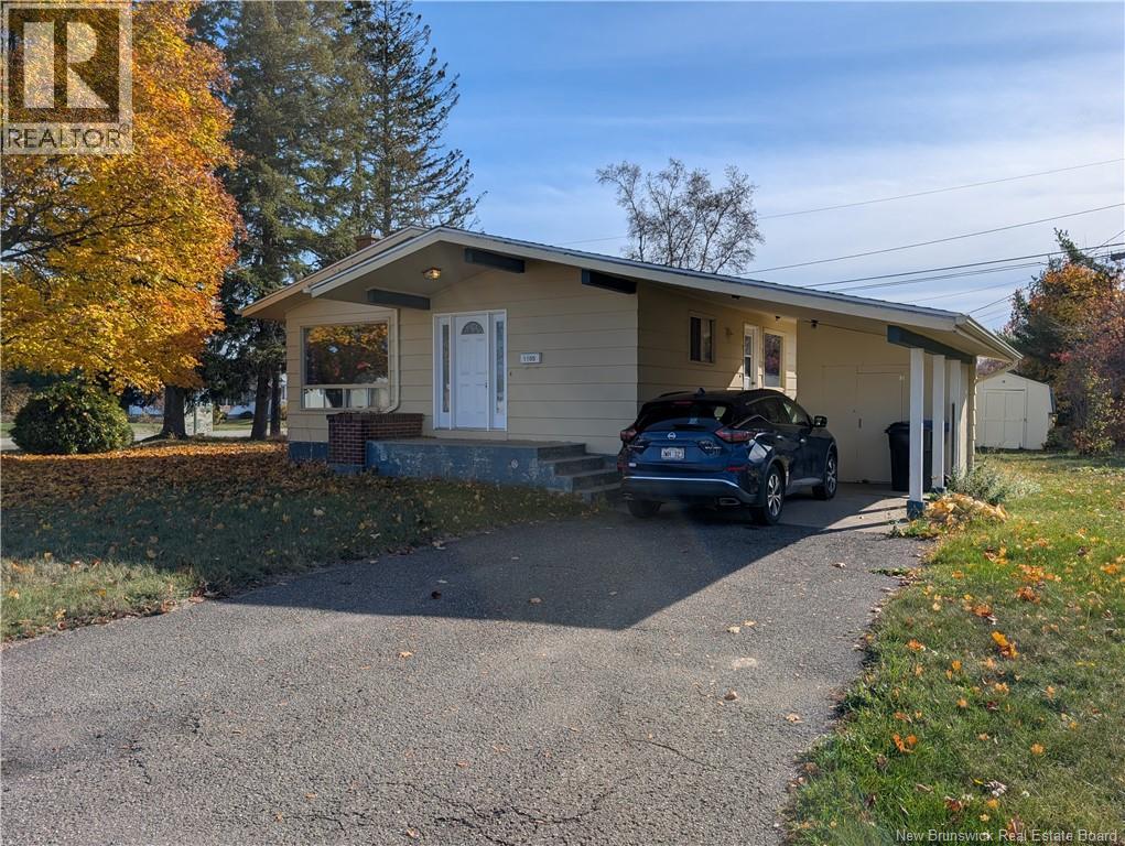 1105 Smith, Bathurst, New Brunswick  E2A 3V3 - Photo 3 - NB129414