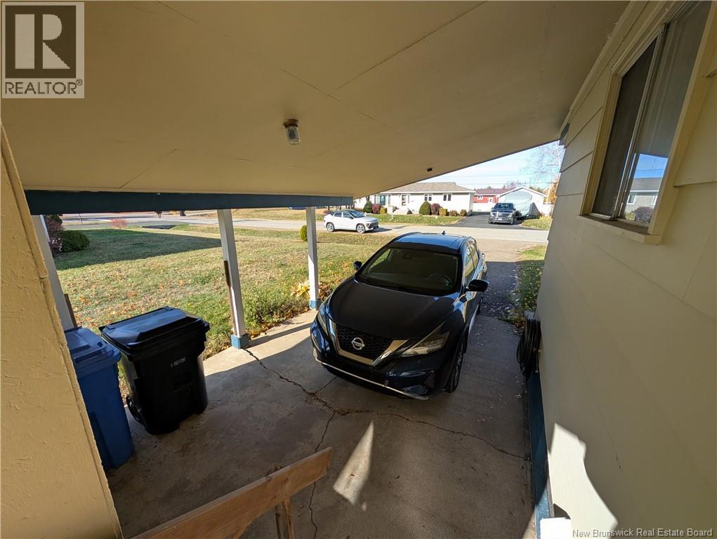 1105 Smith, Bathurst, New Brunswick  E2A 3V3 - Photo 9 - NB129414