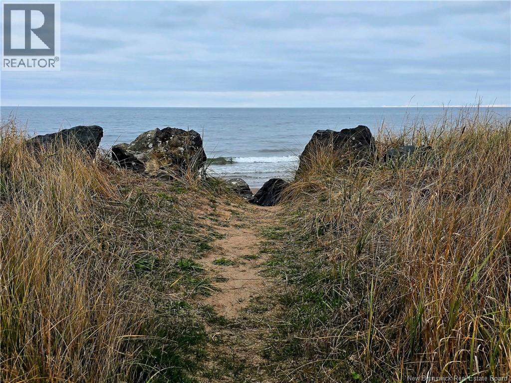 46 Rue De La Vieille Usine Street, Val-Comeau, New Brunswick E1X 4C2 - Photo 2 - NB129421