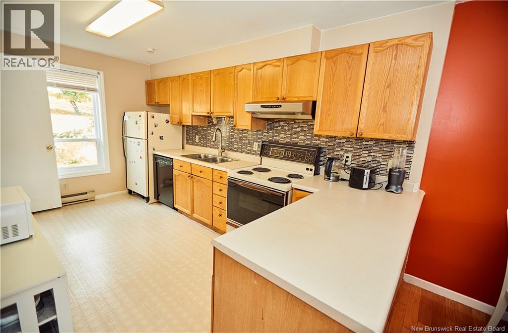 10 Brentwood Crescent, Saint John, New Brunswick  E2K 4R4 - Photo 11 - NB129417