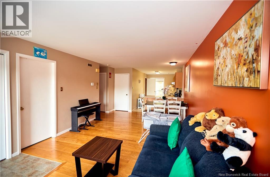 10 Brentwood Crescent, Saint John, New Brunswick  E2K 4R4 - Photo 5 - NB129417