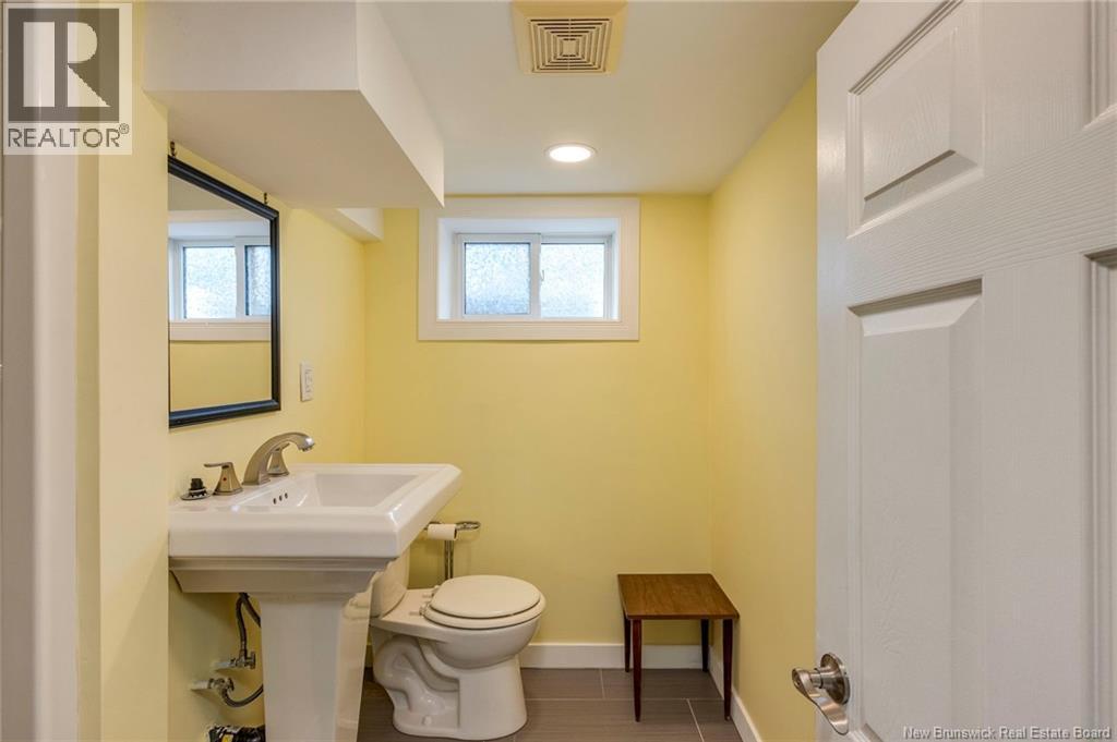 62 Waverley Avenue, Moncton, New Brunswick  E1C 7T7 - Photo 33 - NB129335