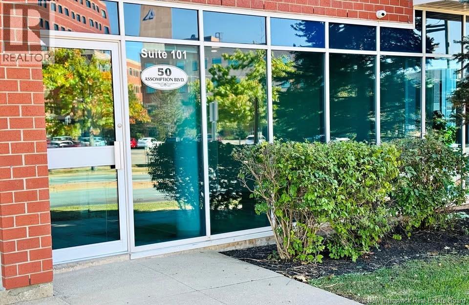 50 Assomption Boulevard Unit# 101, Moncton, New Brunswick  E1C 4N9 - Photo 2 - NB129438