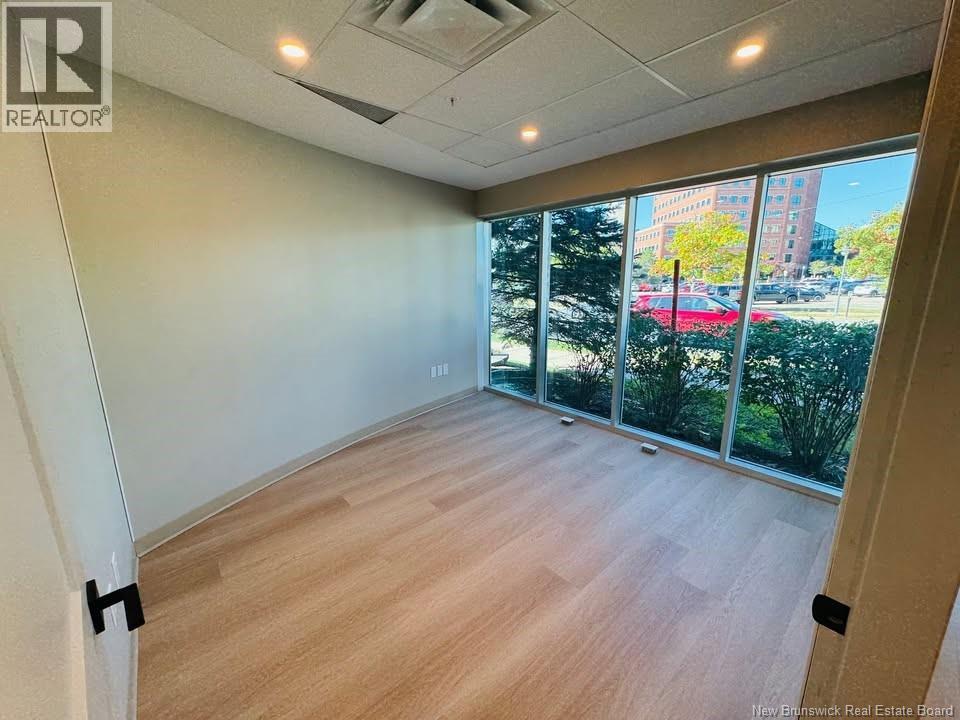 50 Assomption Boulevard Unit# 101, Moncton, New Brunswick  E1C 4N9 - Photo 3 - NB129438