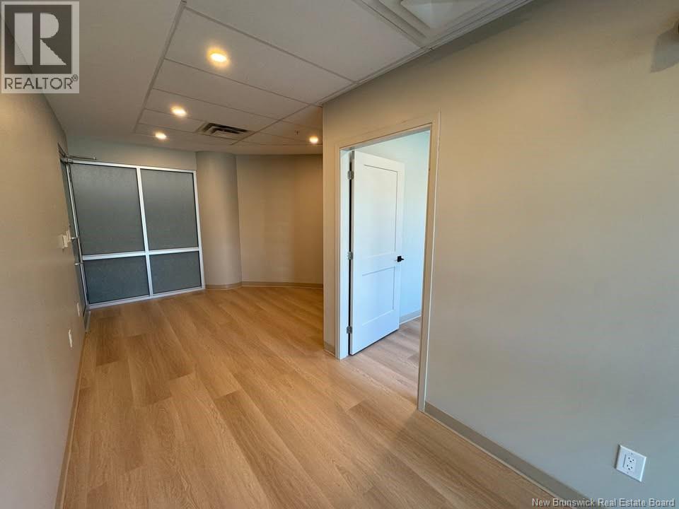 50 Assomption Boulevard Unit# 101, Moncton, New Brunswick  E1C 4N9 - Photo 4 - NB129438