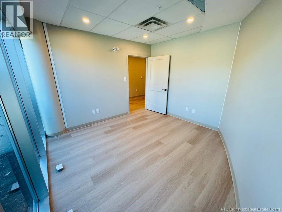 50 Assomption Boulevard Unit# 101, Moncton, New Brunswick  E1C 4N9 - Photo 7 - NB129438