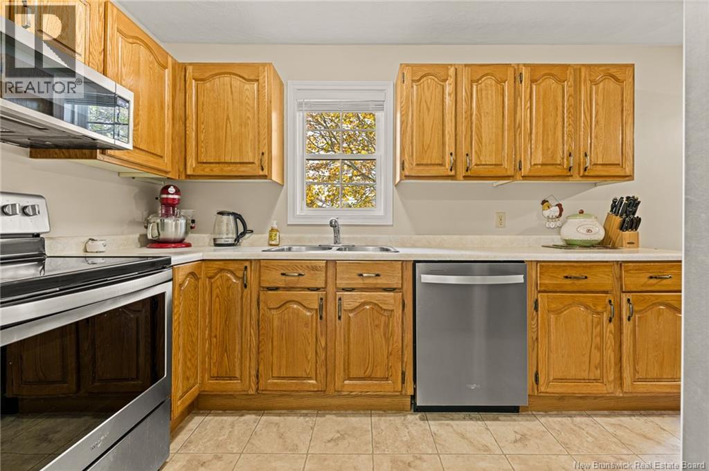 75 Notingham Drive, Moncton, New Brunswick  E1A 5J9 - Photo 13 - NB129362