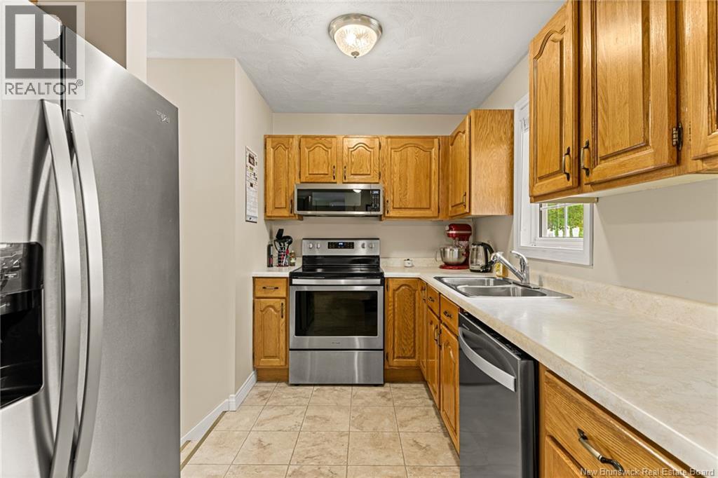 75 Notingham Drive, Moncton, New Brunswick  E1A 5J9 - Photo 14 - NB129362